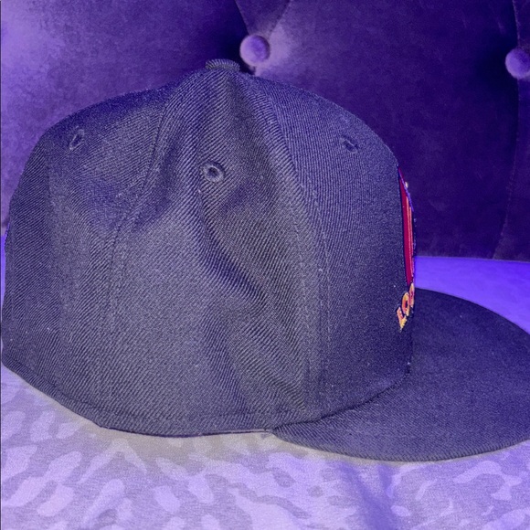 New Era Black 59FIFTY Fitted looney tunes Hat - Picture 2 of 4